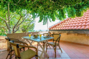 Apartments Kirigin - Comfort Two Bedroom Apartment with Terrace and Sea View Lile